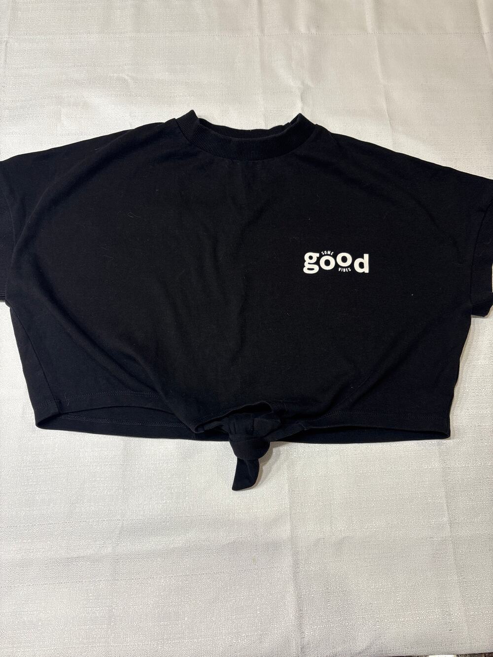 7 Dayz Black Tie Cropped Tee "Some Good Vibes" Size S